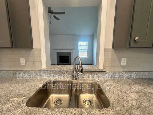 Building Photo - 8149 Ashby Gap Way