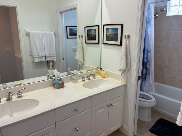 Building Photo - 8509 S Lake Cir