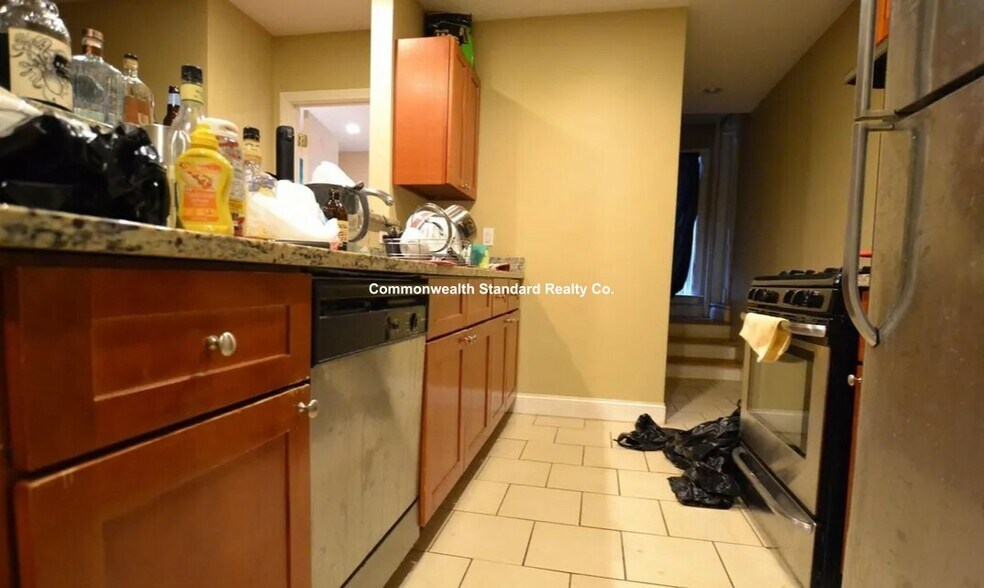 Building Photo - 60 Egmont St