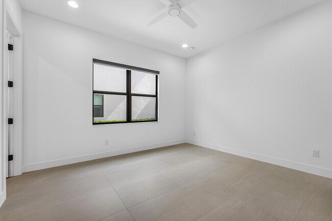 Building Photo - 17151 Brulee Breeze Wy