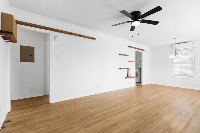 Building Photo - 418 Mc Dougal Ave