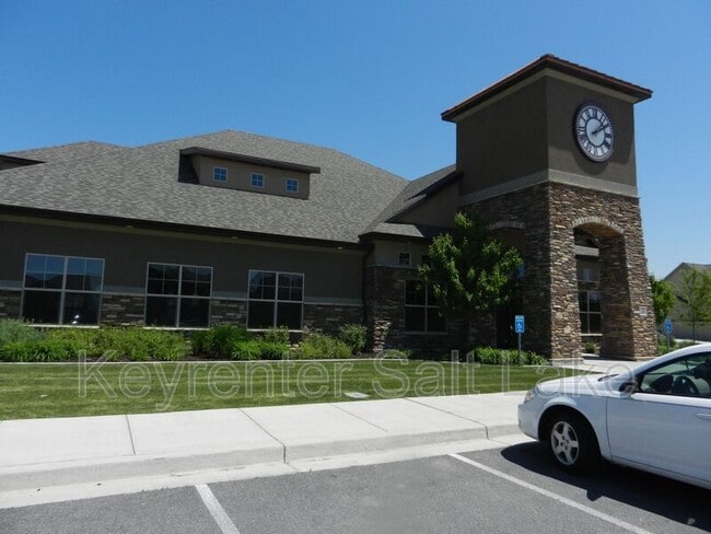 Building Photo - 1057 Cambria Drive