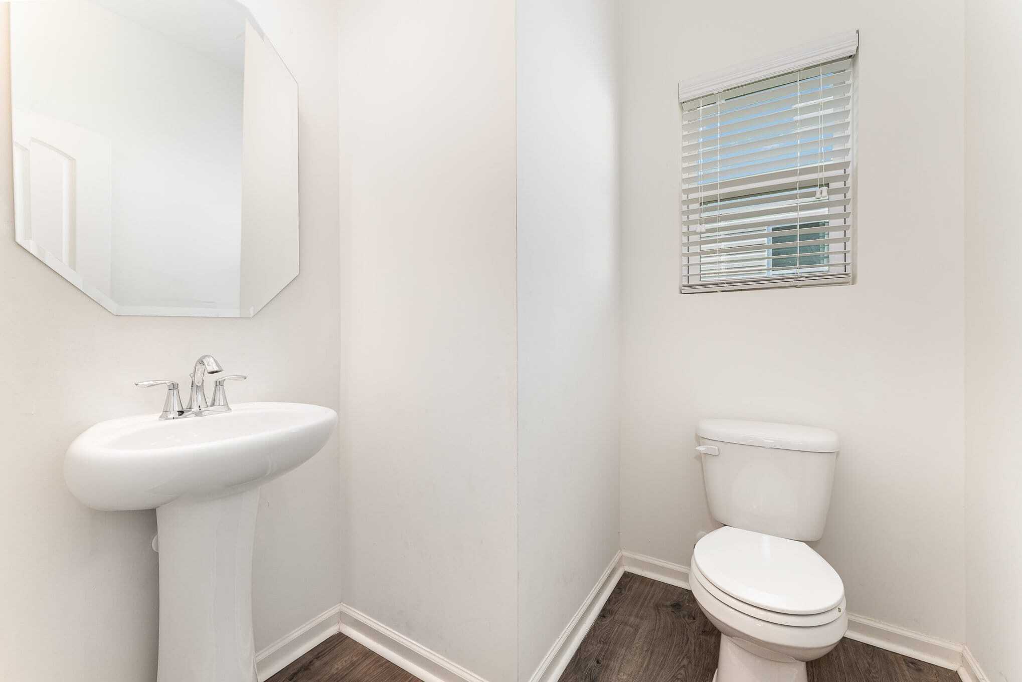 Building Photo - 5514 Hardie Farm Dr