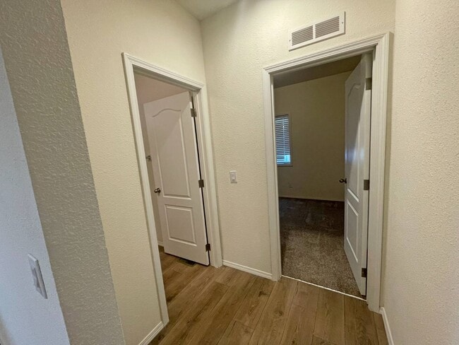 Building Photo - 5510 Clark Rd