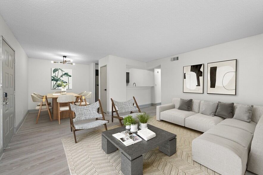 Building Photo - Rosehill Pointe