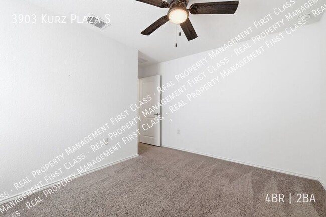 Building Photo - 3903 Kurz Plz S
