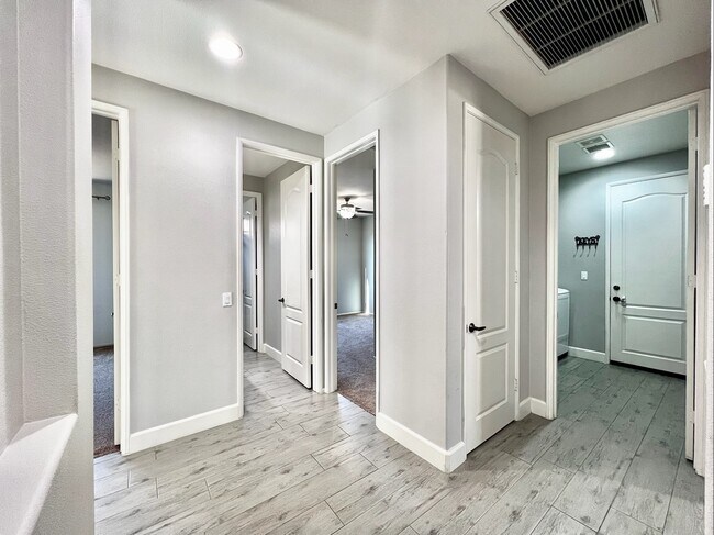 Building Photo - 81125 Avenida Fayelynne