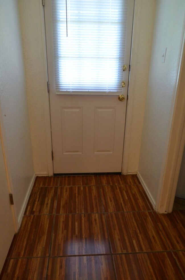 Building Photo - 4307 Mattie Dr