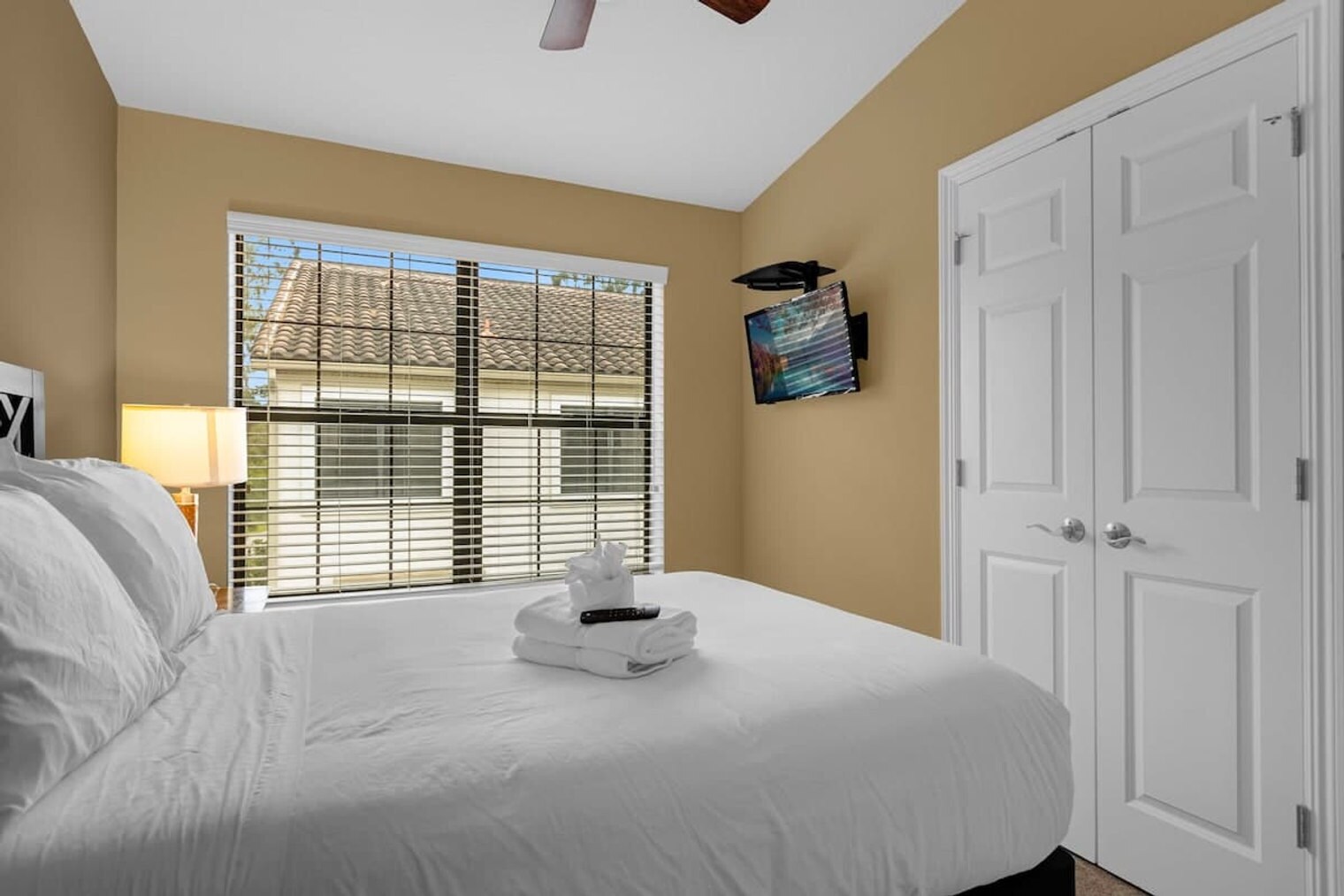 Building Photo - 14590 Damai Ln