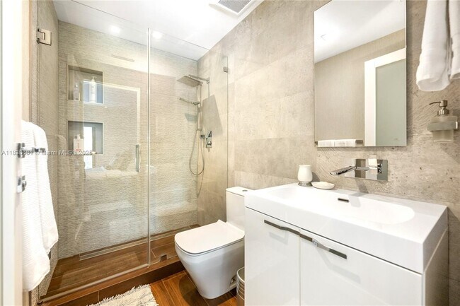 Building Photo - 9465 NW 52nd Doral Ln