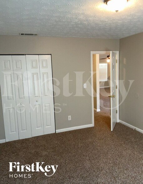 Building Photo - 738 Baskins Cir