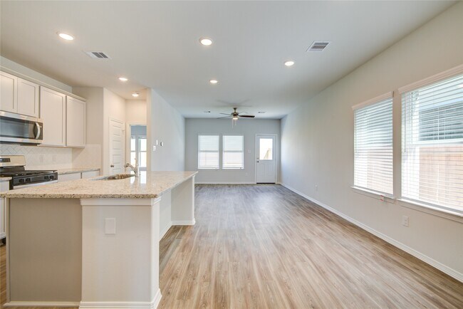Building Photo - 5722 Fresh View Ct