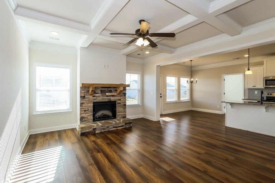 Building Photo - 6053 Bakerville Ln