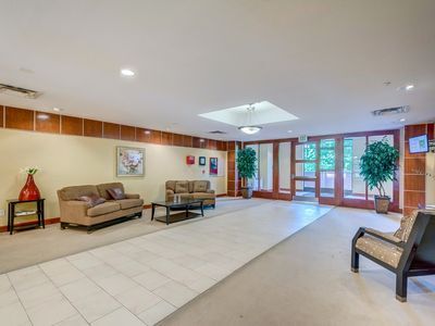 Building Photo - 2200 S University Blvd
