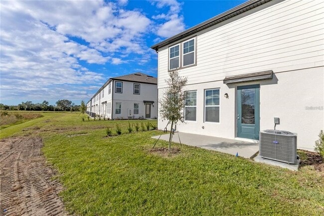 Building Photo - 1808 Sanibel Dr