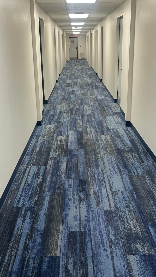 Building Photo - 50 SW 3rd Ave