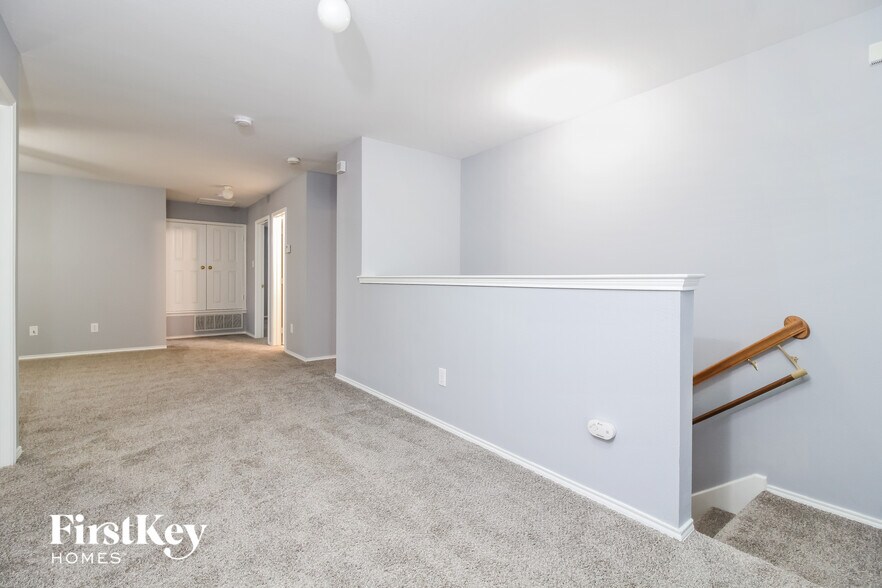 Building Photo - 3700 Dunlavy Rd