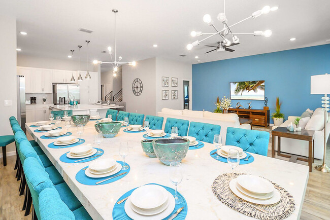 Building Photo - 2567 Shanti Dr