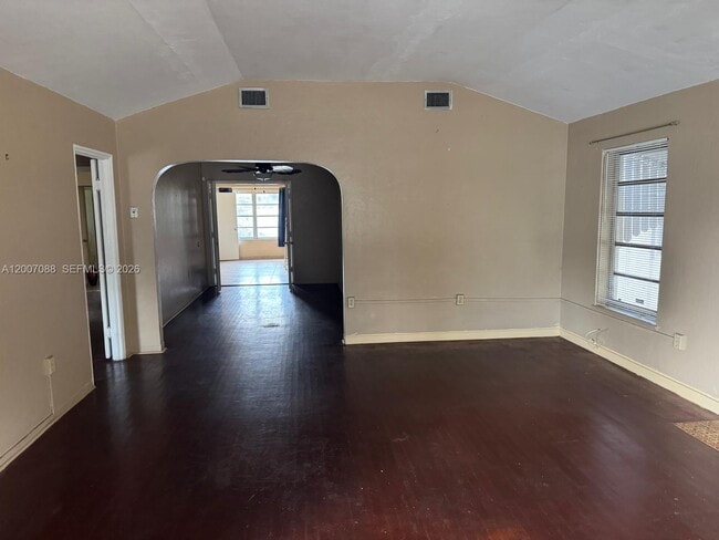 Building Photo - 1812 Fillmore St