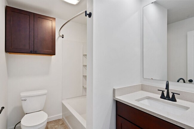 Building Photo - 348-350 Wyoming Street