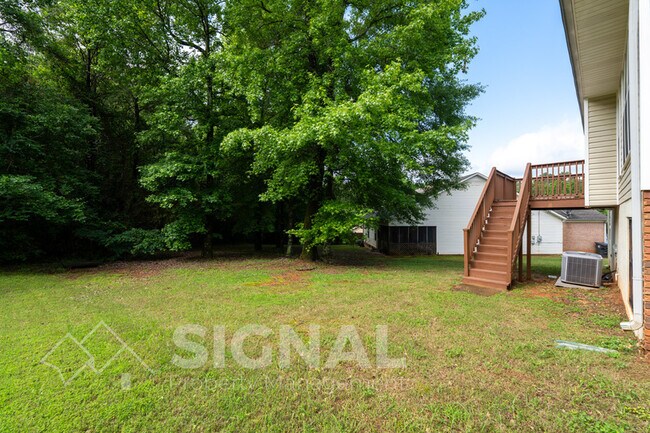 Building Photo - 1719 Annendale Dr