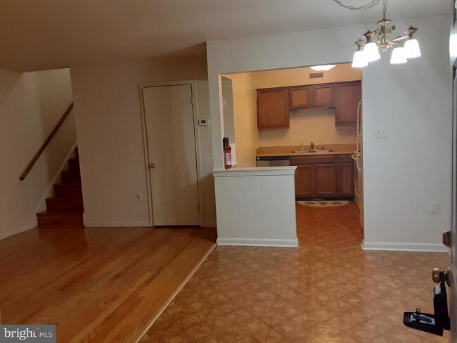 Building Photo - 13751 Avonshire Dr