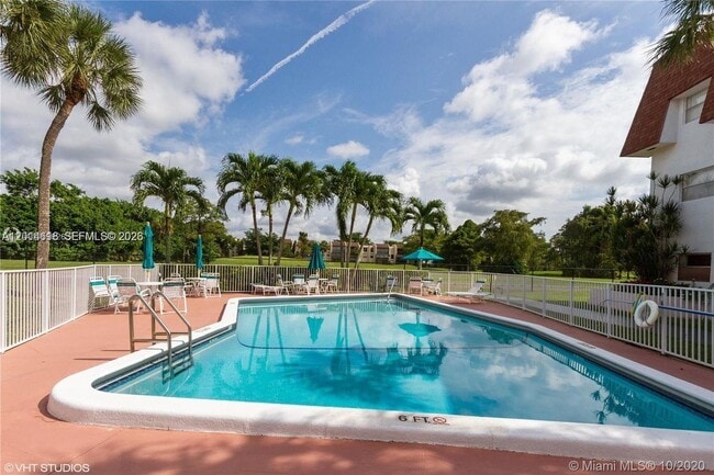 Building Photo - 8000 Lagos De Campo Blvd
