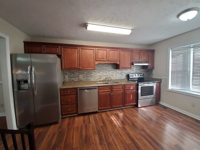 Building Photo - 7886 Uriah Dr
