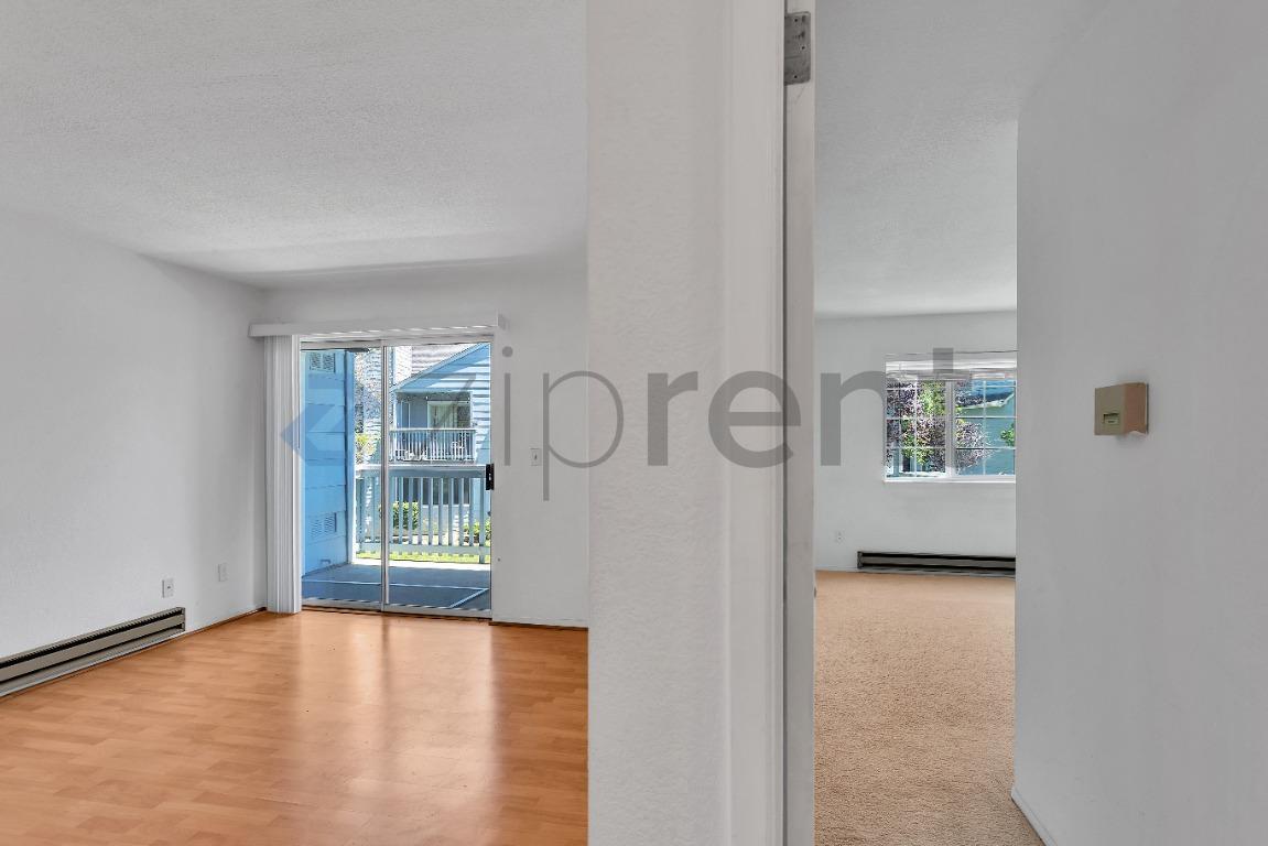 Building Photo - Unit 1