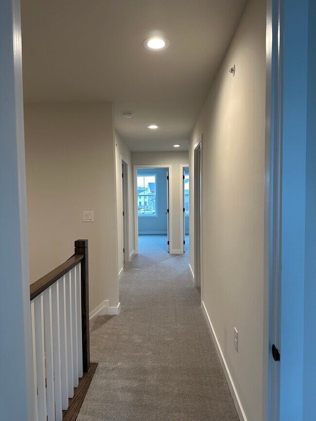 Building Photo - 182 Mahogany Ln