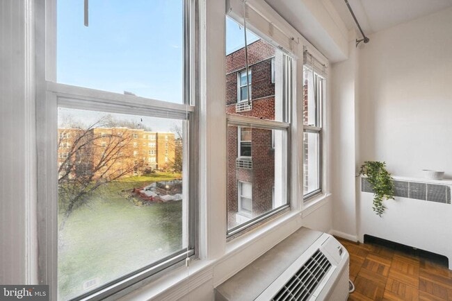 Building Photo - 2500 Q St NW