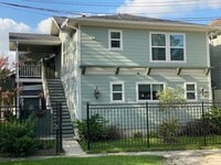 Building Photo - 4703 Park Dr