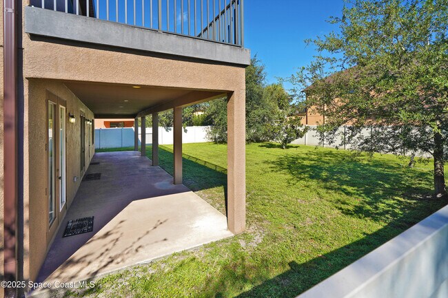 Building Photo - 1185 Talon Way