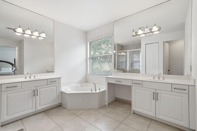 Building Photo - 14085 Paverstone Terrace