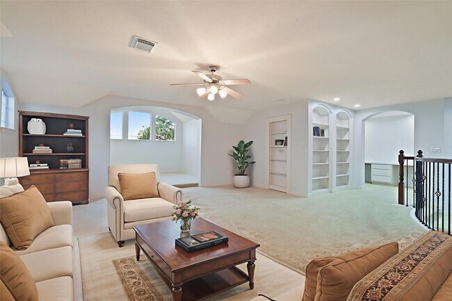 Building Photo - 6915 Monarch Lake Ln