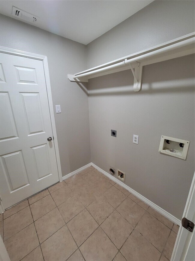 Building Photo - 12514 Berry Laurel Ln