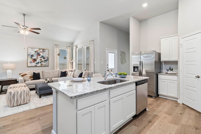 Building Photo - Brand New Amanda Park Townhome | 3 Bed, Private Yard & Modern Finishes
