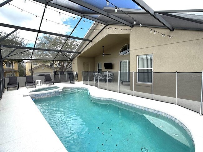 Building Photo - 353 Kensington Dr