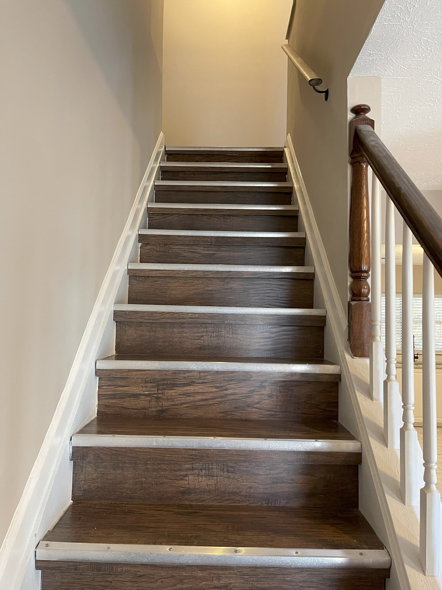 Building Photo - 3790 Oak Park Dr