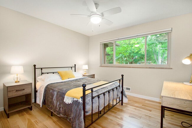 Building Photo - 1525 Arborview Blvd