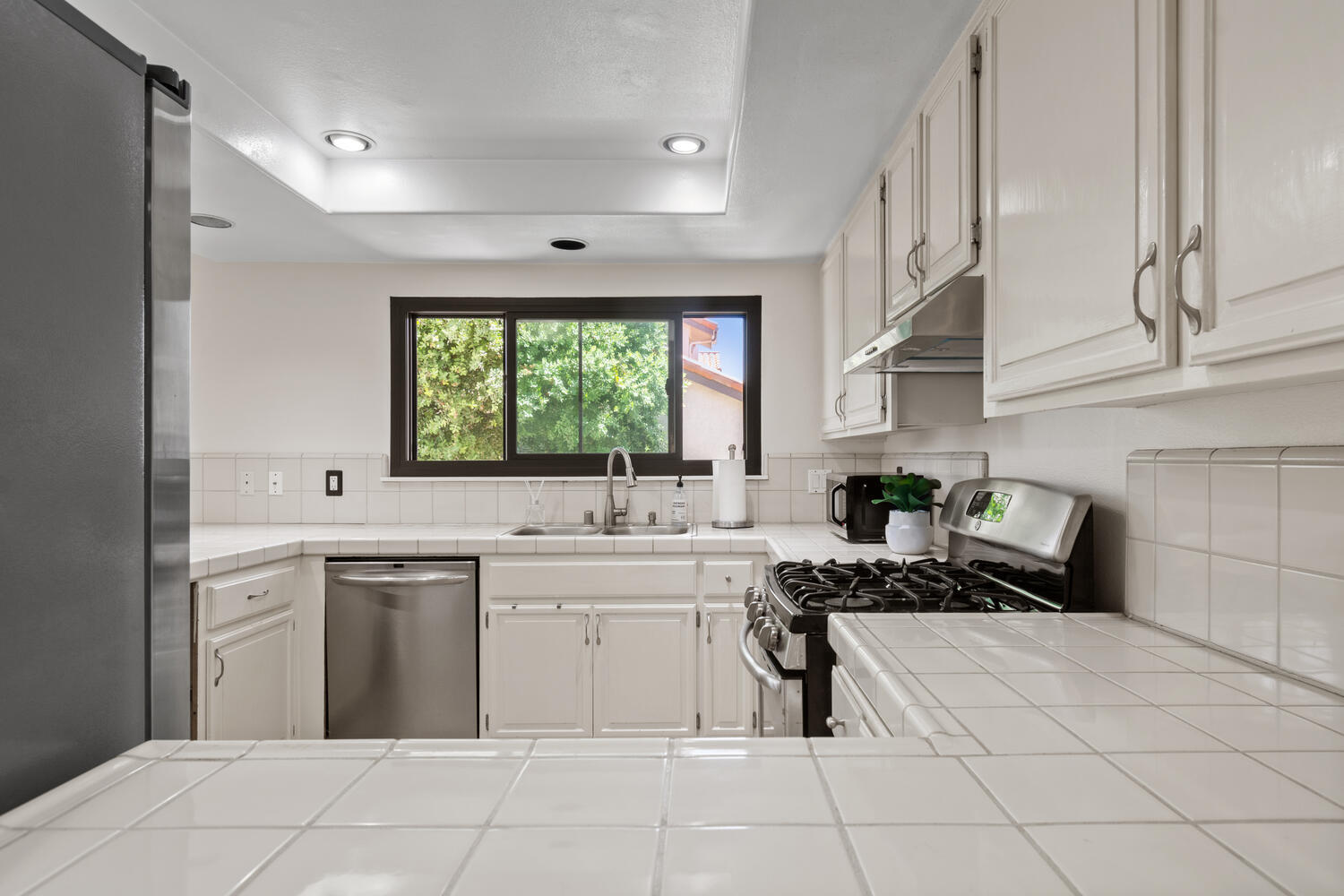 Building Photo - 15 Coronado Ct