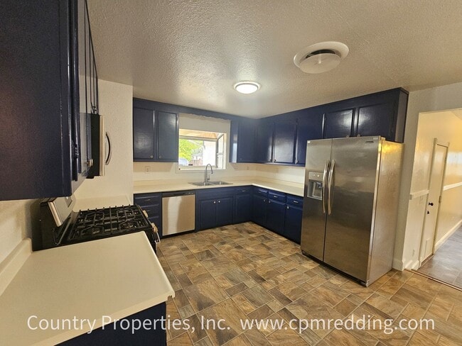 Building Photo - Price Reduced! Spacious 3-Bedroom House with Gated Pool in Panorama Heights Coming Available Now!