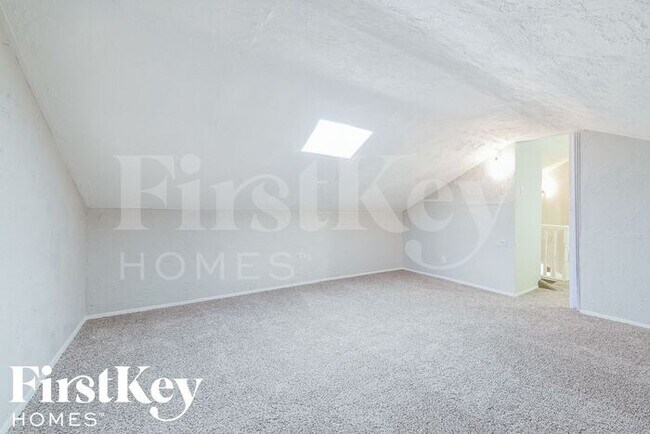 Building Photo - 16214 Sky Blue Ln