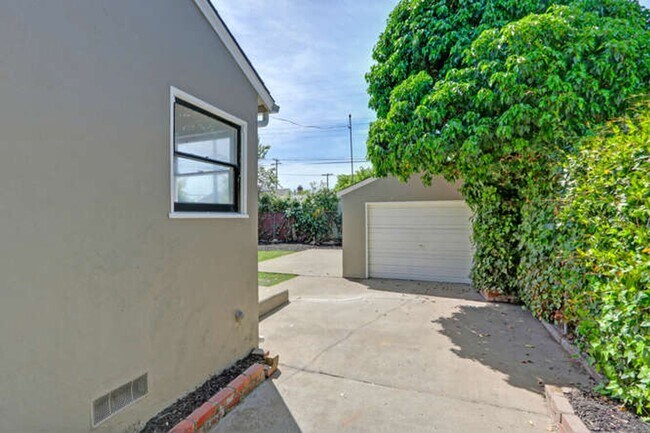 Building Photo - Resident Benefit Package Property