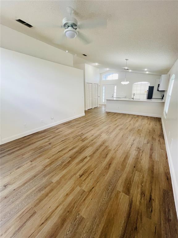 Building Photo - 13403 Greenpointe Dr