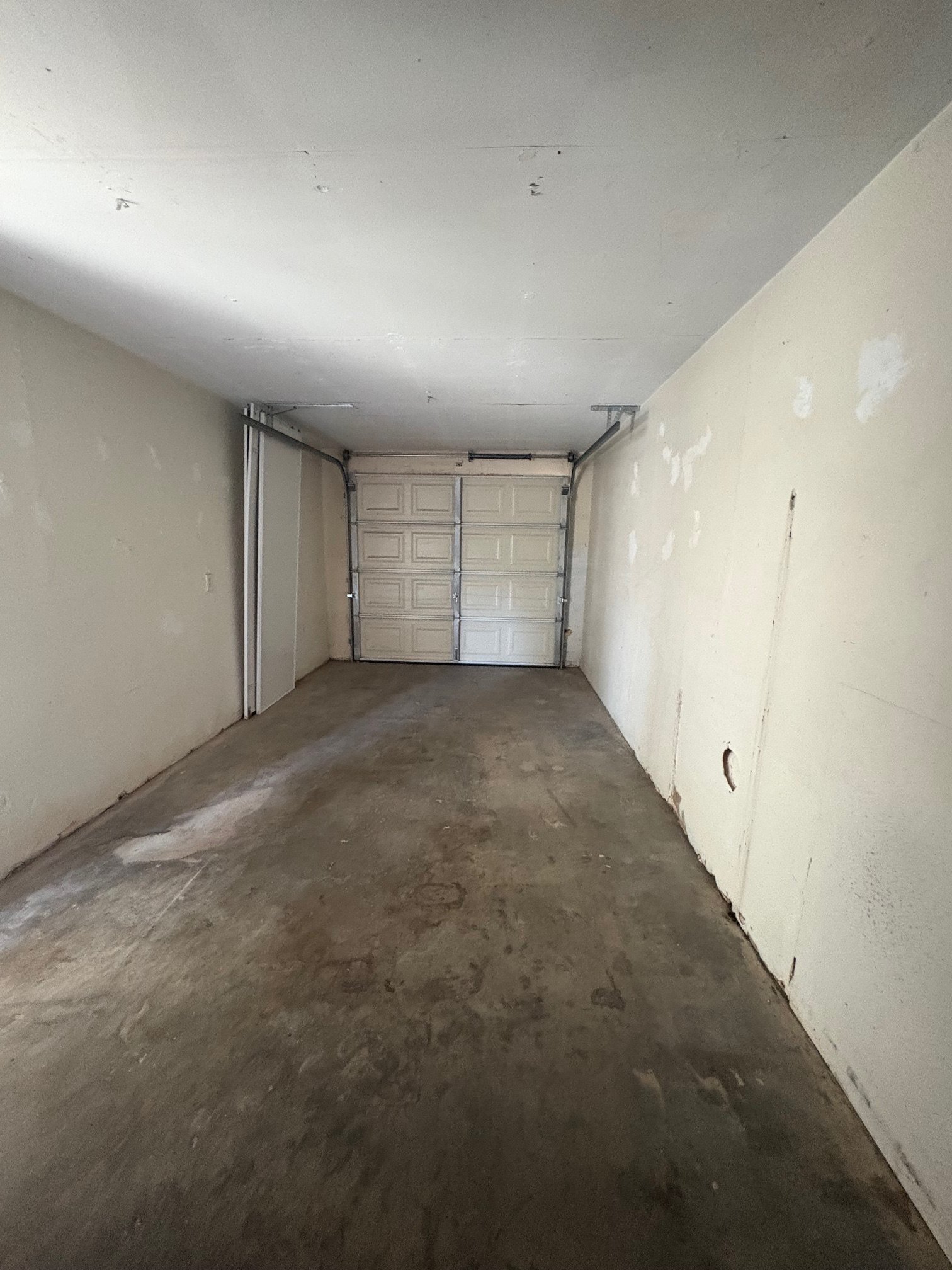 Building Photo - 12048 Sand Ave