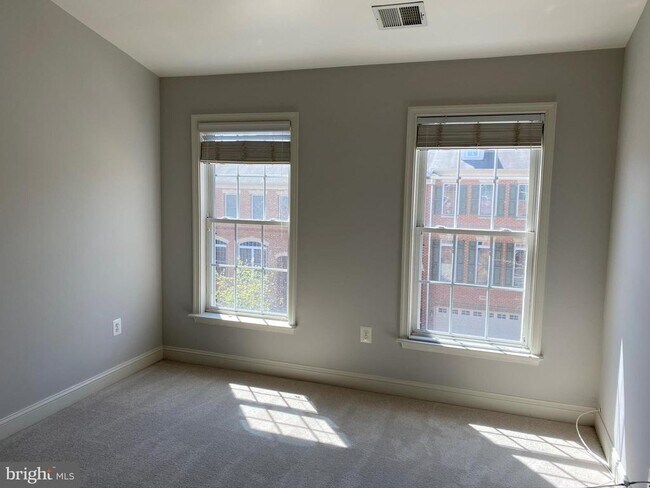 Building Photo - 12466 Blissful Valley Dr