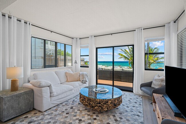 Building Photo - 2330 N Ocean Blvd