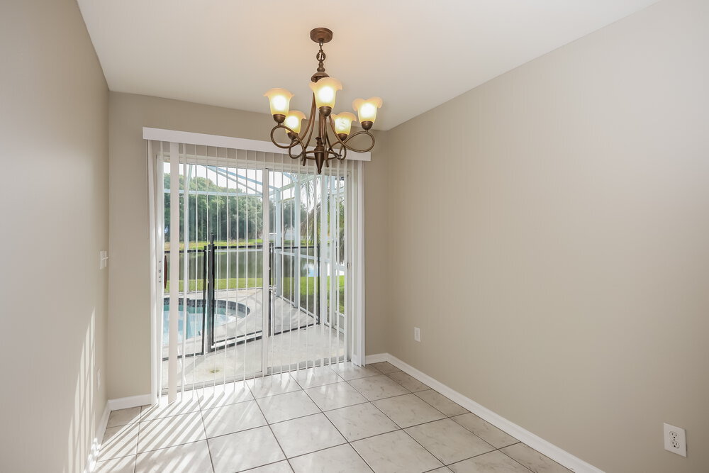 Building Photo - 6646 Summer Cove Dr