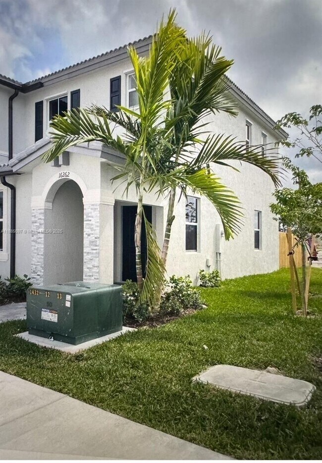 Primary Photo - 16262 SW 292nd St